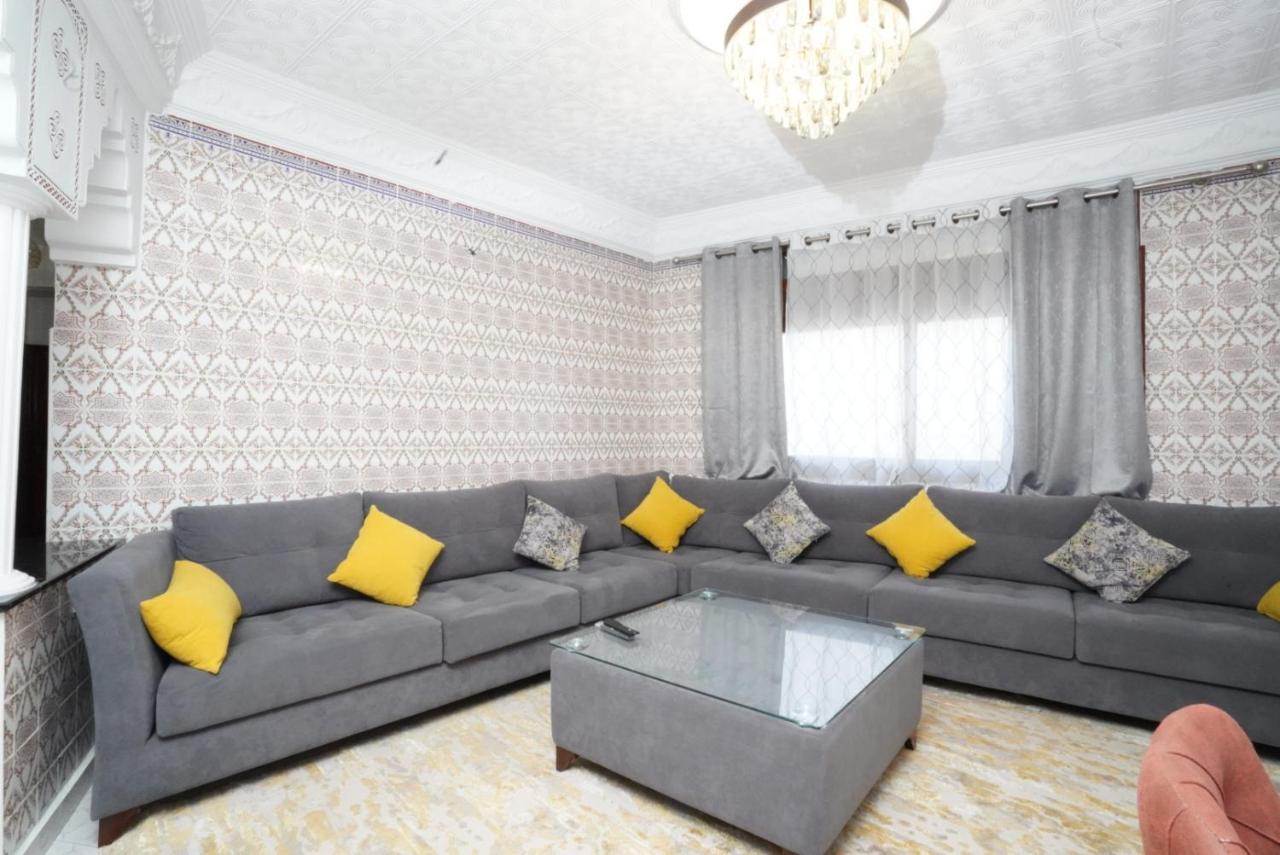 Apartment Oumnia 1 - City Center Танжер Екстериор снимка
