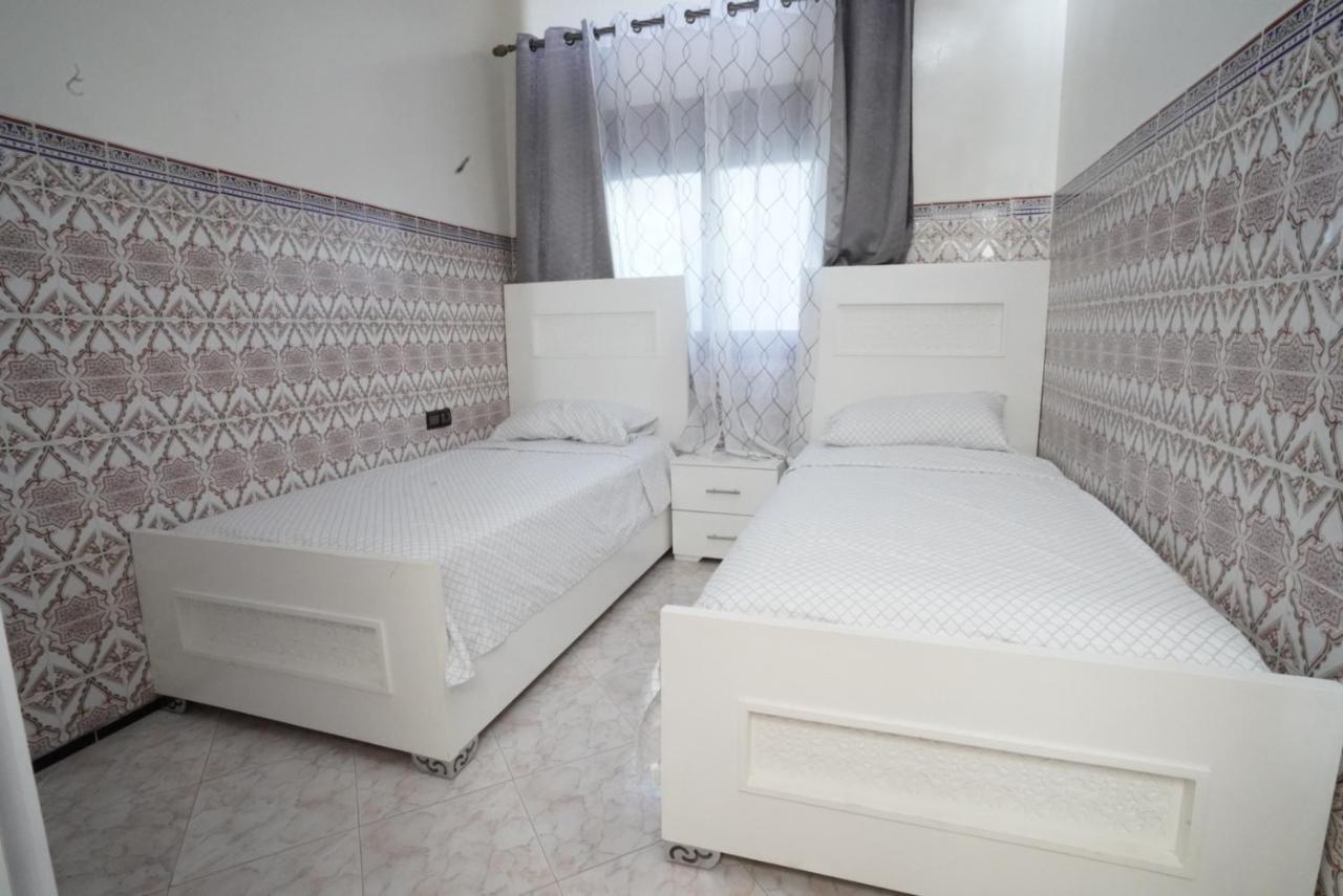 Apartment Oumnia 1 - City Center Танжер Екстериор снимка