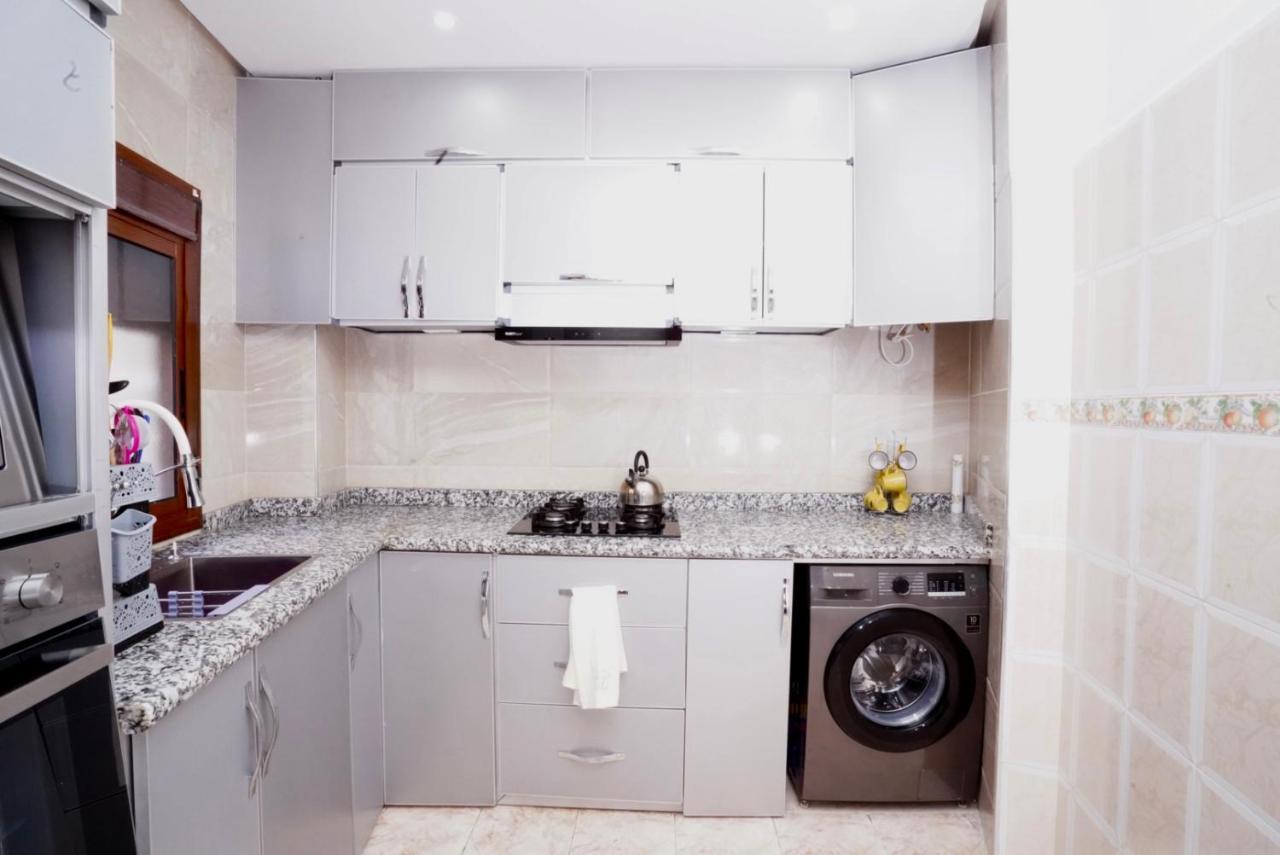 Apartment Oumnia 1 - City Center Танжер Екстериор снимка